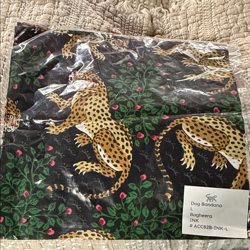 Dog bandana.  NEw in bag. Size large